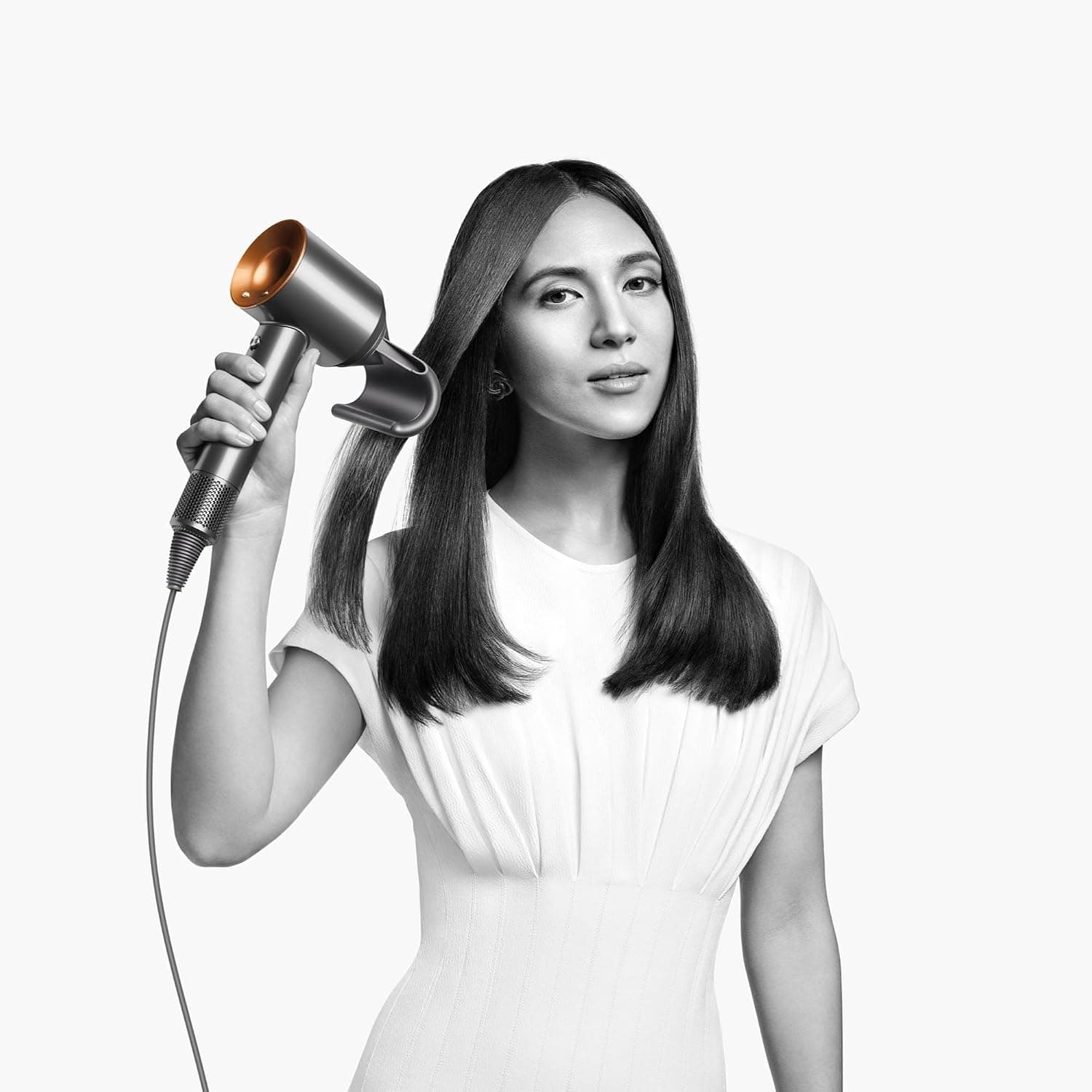Dyson Supersonic Hair Dryer (Iron/Fuchsia) with 5 Magnetic Styling Attachments (Irish 3-Pin) thumbnail 2